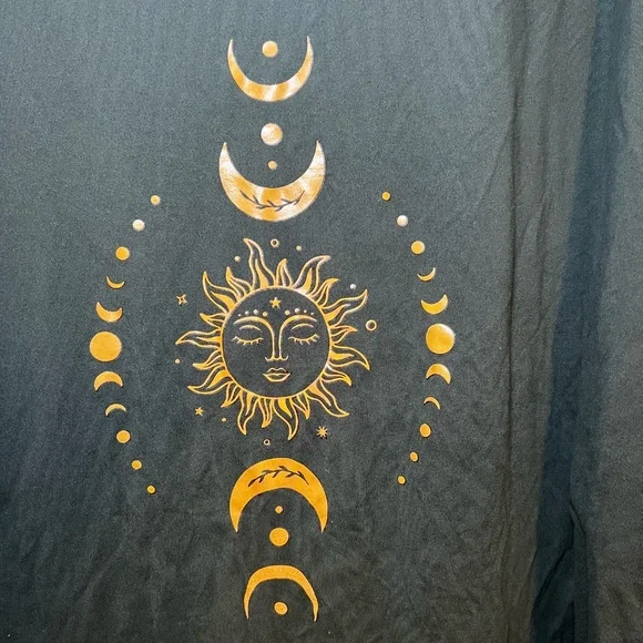 5 for $5 ~ Green Graphic Tee – Sun & Moon Design Short Sleeve - Picture 3 of 4